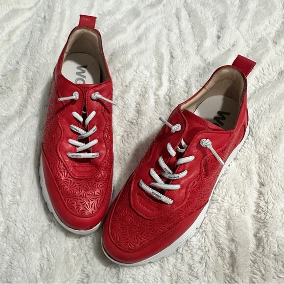 Wonders Size 37 US Size 7 Red Cairo Sneakers Comfort Lightweight Tennis Shoes - Picture 1 of 9